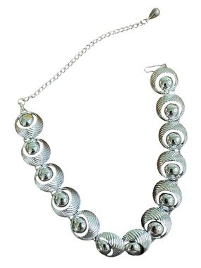 Vintage Silver Shell-Link Necklace - Silver Tone READ